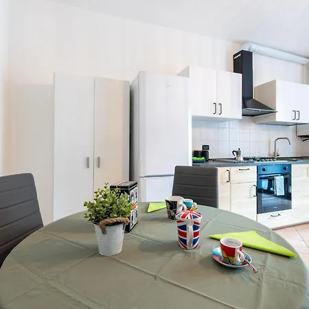 Guesthost - Casa Emilia - Cozy In