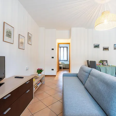 Guesthost - Casa Emilia - Cozy In Apartamento
